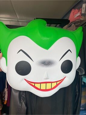 Funko POP! The Joker Oversized Collector Mask